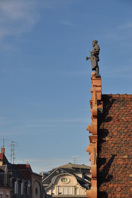 Appartement Duplex Climatise Avec Terrasse "Hansi" Colmar Bagian luar foto